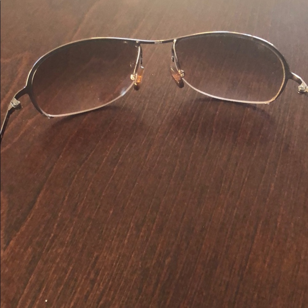 Hugo Boss sunglasses. - Picture 8 of 8